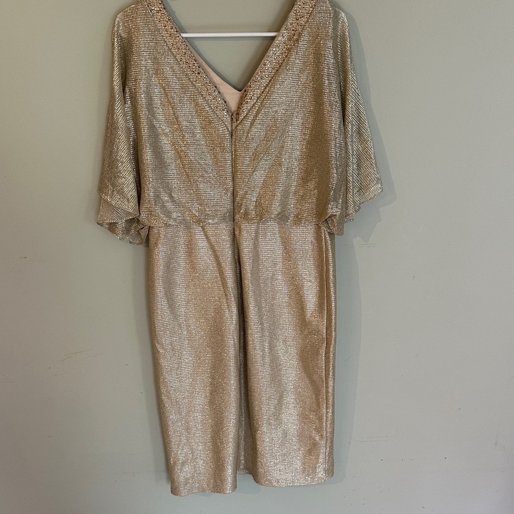 Elegant Gold Women's Dress - European imported - Picture 5 of 7